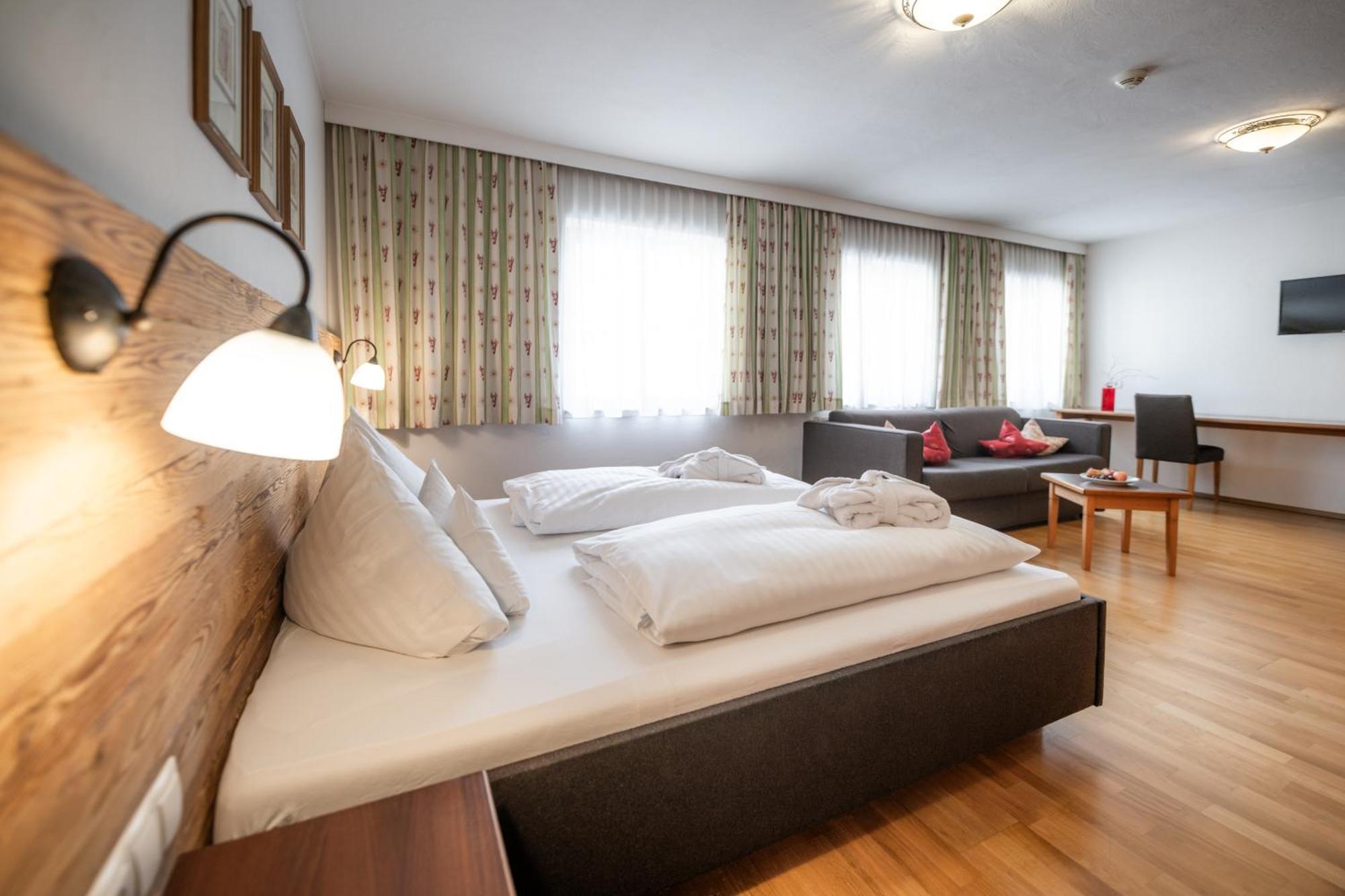 Das Posthaus Stubai&Smart Hotel Fulpmes Exteriör bild